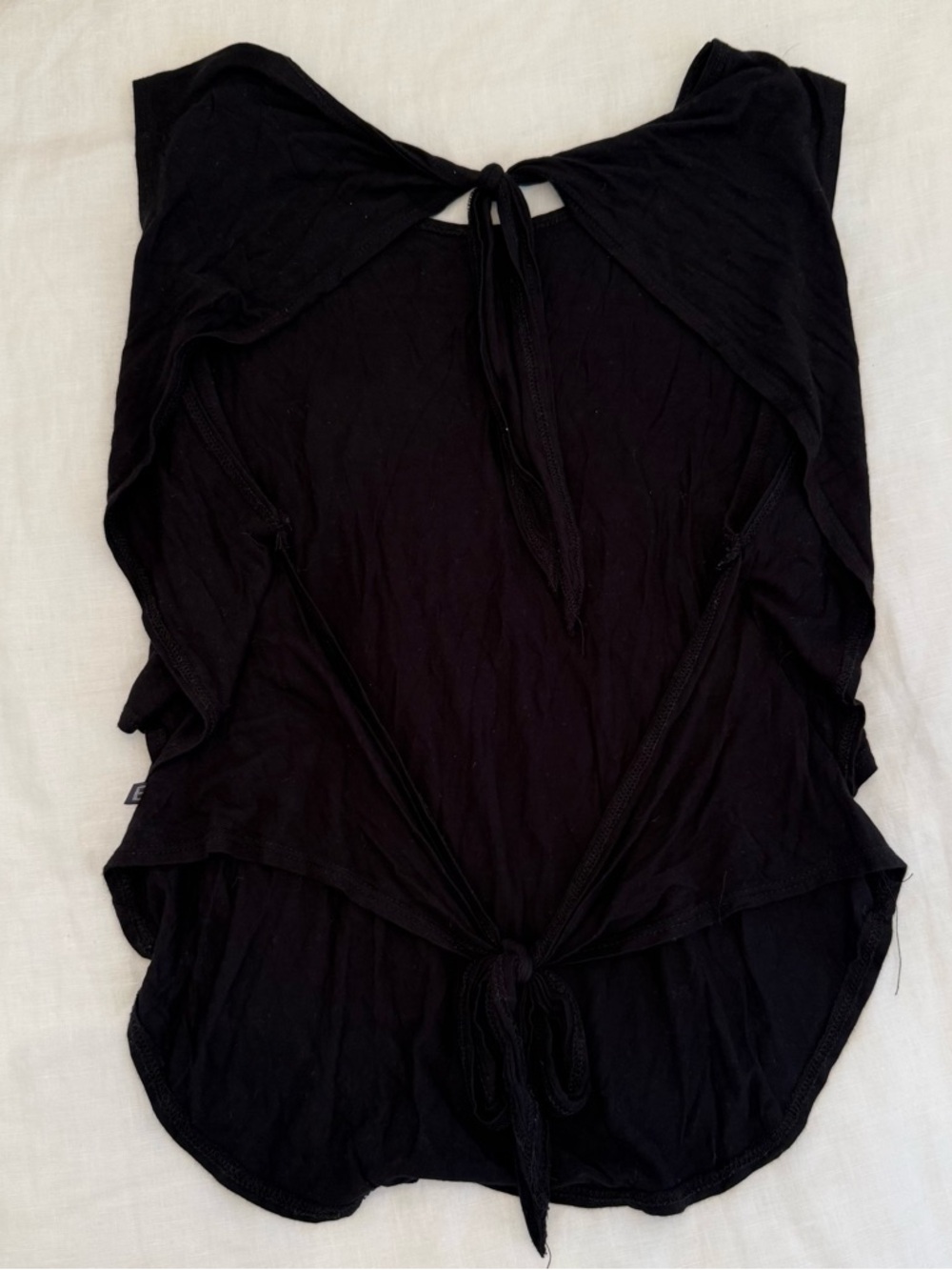 Body Language Black Open Back Flowy Tank Top - Picture 3 of 5